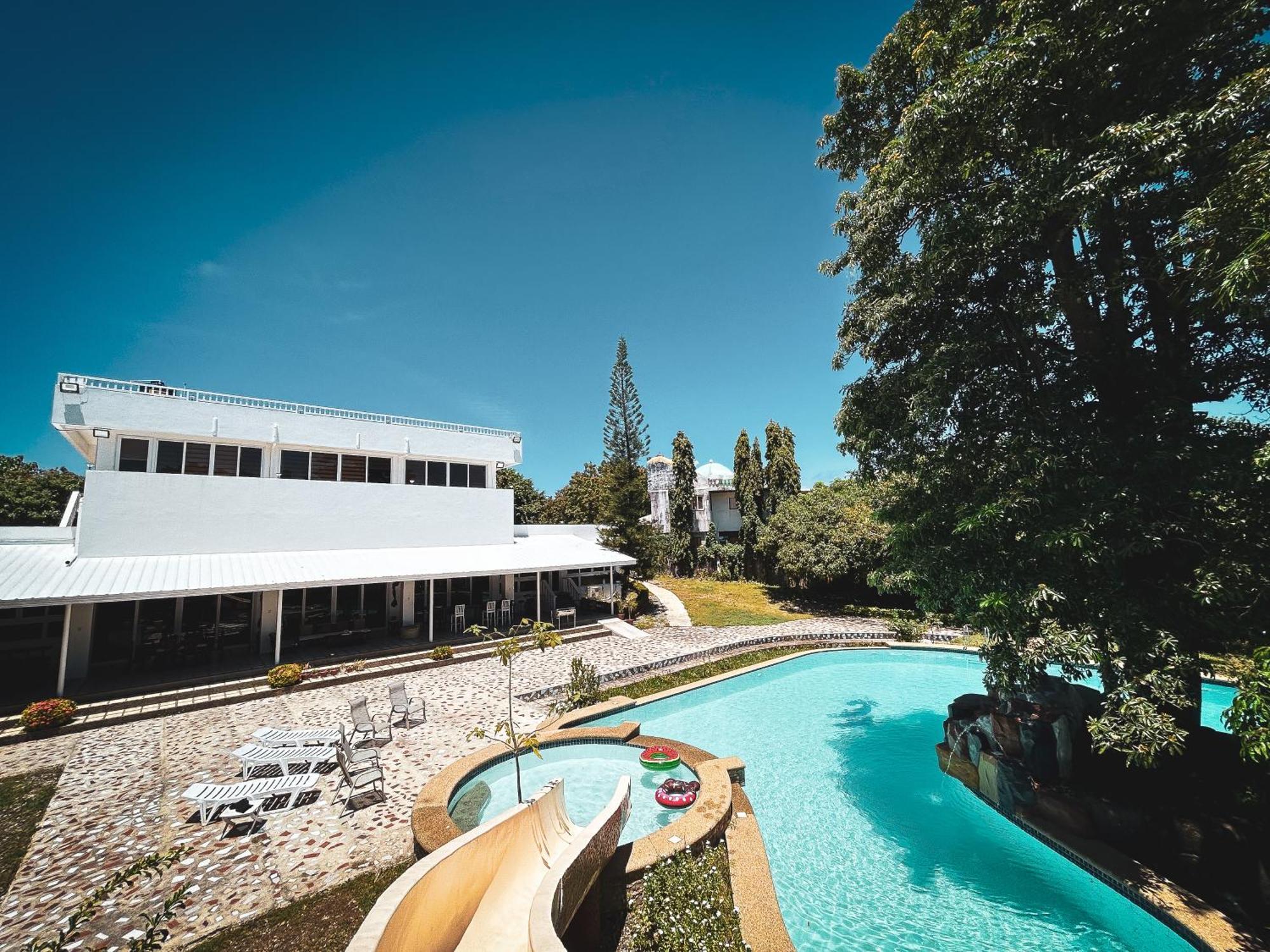 Wazobia Boracay Pool Holiday home Manoc-Manoc