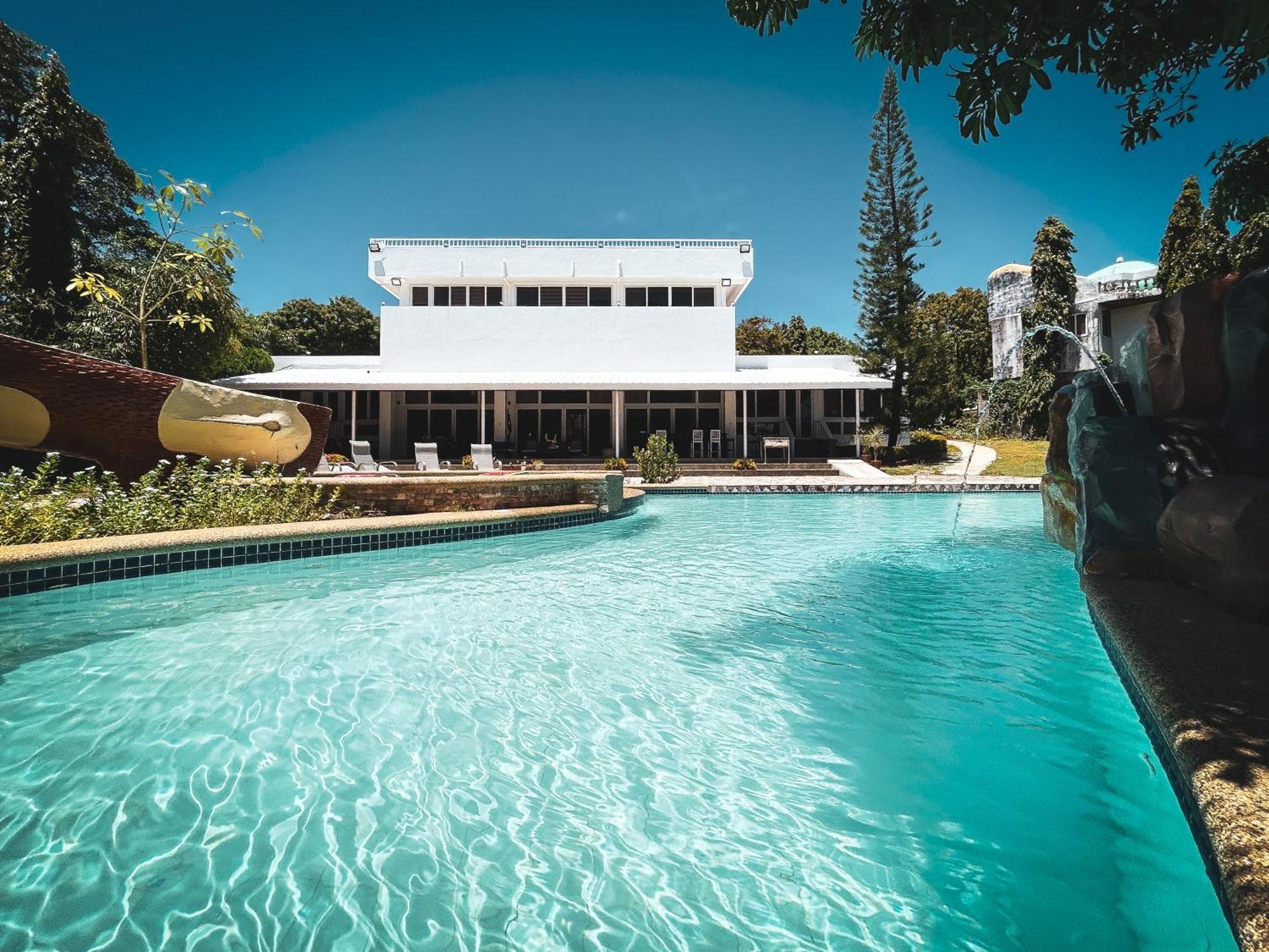 Holiday home Wazobia Boracay Pool