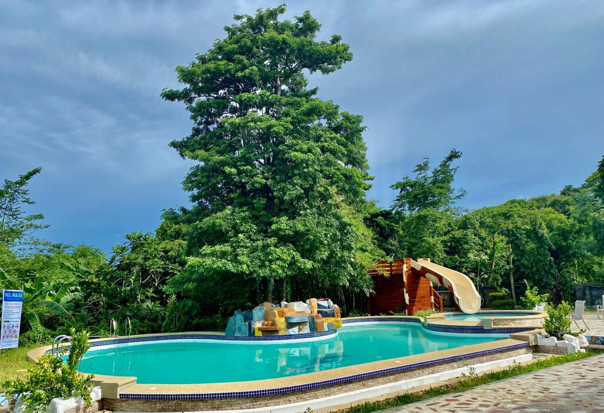 Holiday home Wazobia Boracay Pool